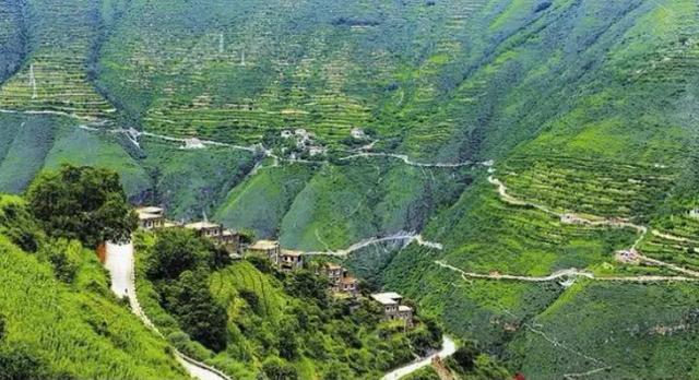 乾隆时期的大小金川土司叛乱<strong></p>
<p>币盛网</strong>，为什么会花费清王朝7000万两的银子才被镇压下去？