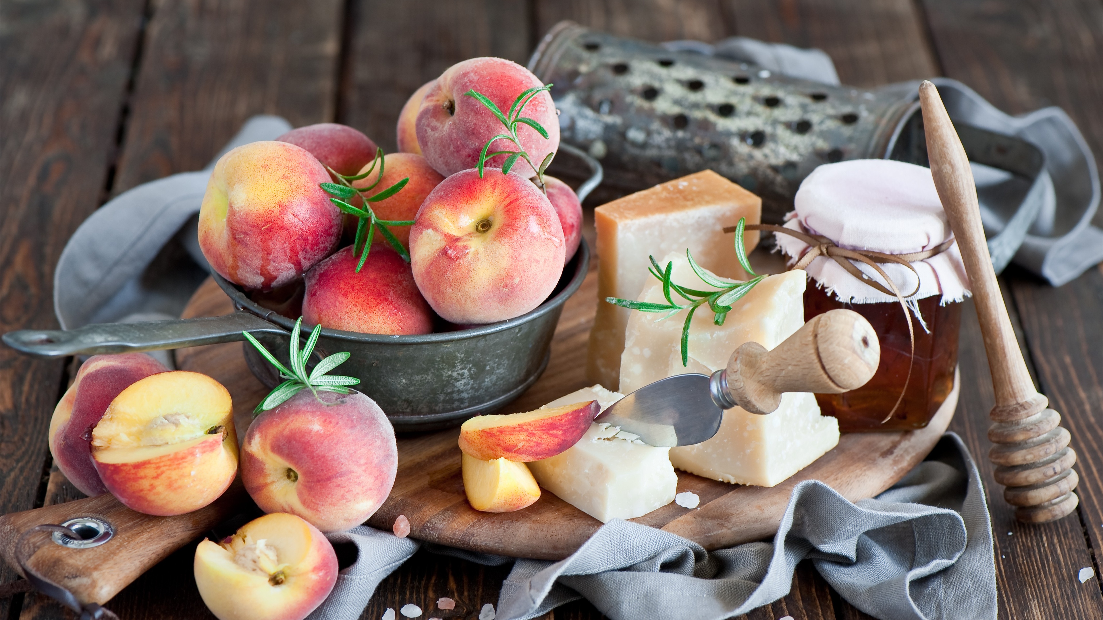 桃子(桃子移植调养女孩像素游戏) 桃子(桃子移植调养女孩像素游戏)