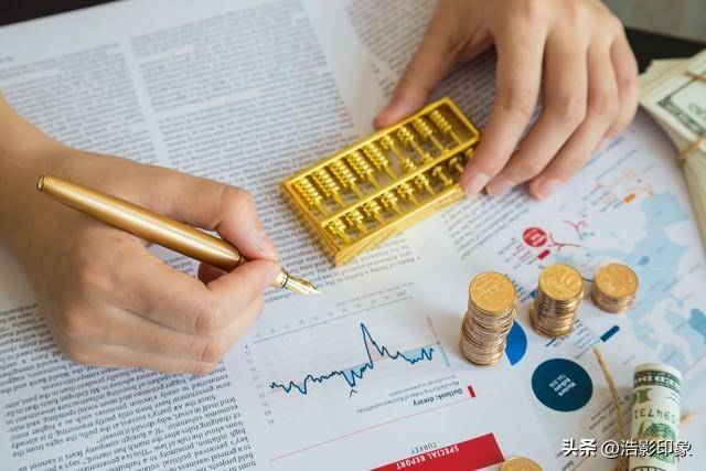 小明资金理财(小明想要拿出几十块钱进行投资,可以投资基金么?)